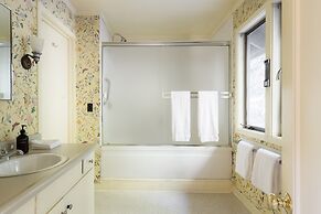 Everett by Avantstay 5mins to Palisades Tahoe w HOT TUB