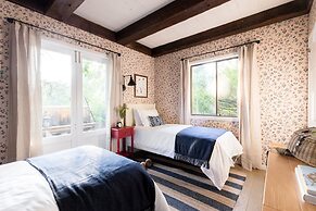 Everett by Avantstay 5mins to Palisades Tahoe w HOT TUB