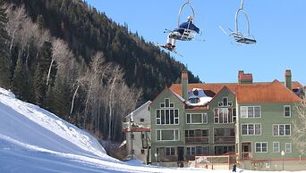 Etta Place 1 by Avantstay Ski In Ski Out Unit w Views of the Slopes