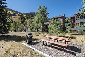Telluride Lodge 405 by Avantstay Close to Slopes Town