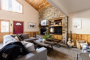 Jumper By Avantstay Serene Stylish Cabin w Hot Tub