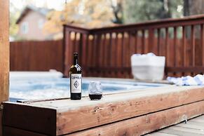 Jumper By Avantstay Serene Stylish Cabin w Hot Tub