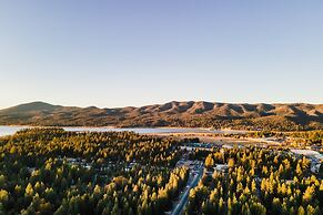 Jumper By Avantstay Serene Stylish Cabin w Hot Tub