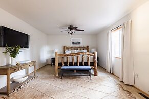 Jumper By Avantstay Serene Stylish Cabin w Hot Tub