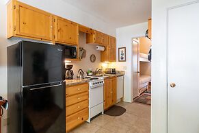 Viking Lodge 319 by Avantstay Great Ski Access w Communal Pool Hot Tub