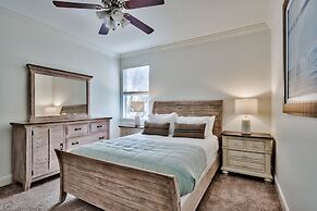 Coral By Avantstay Gorgeous Three Story Home w Two Balconies