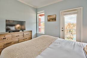 Coral By Avantstay Gorgeous Three Story Home w Two Balconies