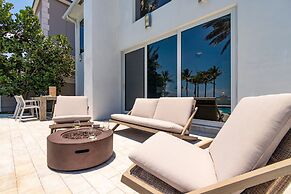 Sea Breeze by Avantstay Across From Fort Lauderdale Beach Pool Out Doo