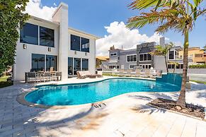 Sea Breeze by Avantstay Across From Fort Lauderdale Beach Pool Out Doo