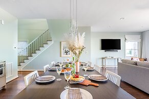 High Tide By Avantstay Incredible Beach Front Home w Pool