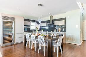High Tide By Avantstay Incredible Beach Front Home w Pool