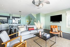 High Tide By Avantstay Incredible Beach Front Home w Pool