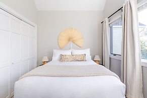 High Tide By Avantstay Incredible Beach Front Home w Pool