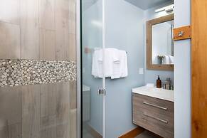 Timberline by Avantstay Stunning Chalet Cabin w Hot Tub Pool Table Hom