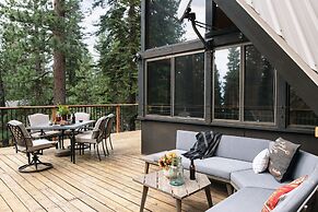 Timberline by Avantstay Stunning Chalet Cabin w Hot Tub Pool Table Hom