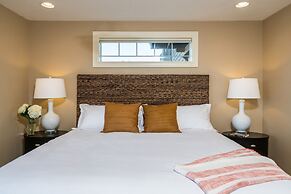 Blue Starfish by Avantstay Ocean Views Direct Cannon Beach Access