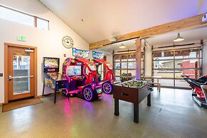 Clint by Avantstay Located Within The Brasada Ranch Community Golf Cou