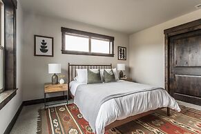 Clint by Avantstay Located Within The Brasada Ranch Community Golf Cou