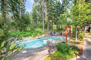 Wolfe by Avantstay 5mins Northstar w Hot Tub Fireplace 2 Private Decks