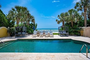 Promenade by Avantstay Beach Front Mansion w Breathtaking Views Pool