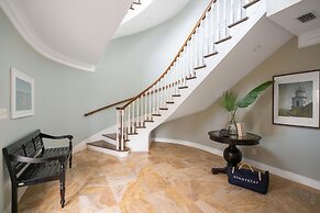 Promenade by Avantstay Beach Front Mansion w Breathtaking Views Pool