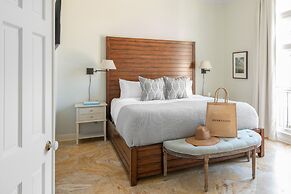 Promenade by Avantstay Beach Front Mansion w Breathtaking Views Pool