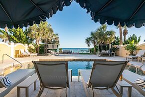 Promenade by Avantstay Beach Front Mansion w Breathtaking Views Pool