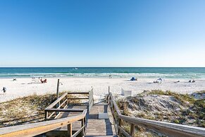 Promenade by Avantstay Beach Front Mansion w Breathtaking Views Pool