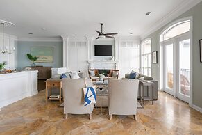 Promenade by Avantstay Beach Front Mansion w Breathtaking Views Pool