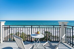 Promenade by Avantstay Beach Front Mansion w Breathtaking Views Pool