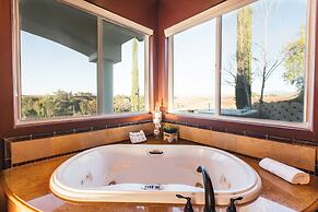 Via del Sur by Avantstay Private Spanish Villa w Views Walk to Winerie