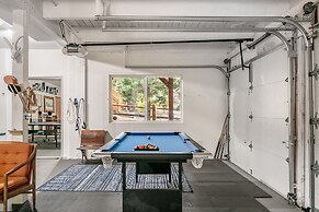 Oak and Luna by Avantstay Beautiful Big Bear Home w Hot Tub Home Theat