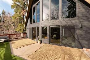 Oak and Luna by Avantstay Beautiful Big Bear Home w Hot Tub Home Theat