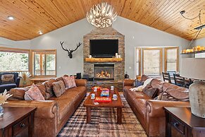 Linaker Lodge by Avantstay Gorgeous Cabin in Big Bear w Views