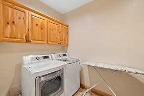 Linaker Lodge by Avantstay Gorgeous Cabin in Big Bear w Views