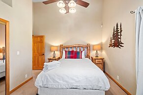 Linaker Lodge by Avantstay Gorgeous Cabin in Big Bear w Views
