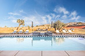 Flora by Avantstay Modern Private Desert Oasis on Large Grounds w Pool