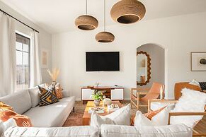 Flora by Avantstay Modern Private Desert Oasis on Large Grounds w Pool