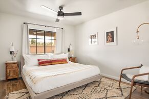 Flora by Avantstay Modern Private Desert Oasis on Large Grounds w Pool