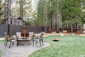 Lazy Bear Lodge by Avantstay Pine Tree Paradise w Game Room