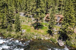 Hunter by Avantstay Riverfront Cabin w Prvt Cottage 5mins From Palisad