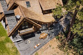 Hunter by Avantstay Riverfront Cabin w Prvt Cottage 5mins From Palisad