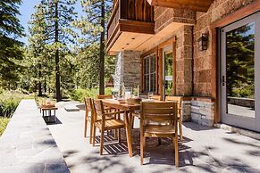 Hunter by Avantstay Riverfront Cabin w Prvt Cottage 5mins From Palisad