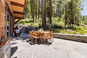 Hunter by Avantstay Riverfront Cabin w Prvt Cottage 5mins From Palisad