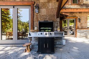 Hunter by Avantstay Riverfront Cabin w Prvt Cottage 5mins From Palisad