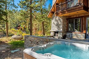 Hunter by Avantstay Riverfront Cabin w Prvt Cottage 5mins From Palisad