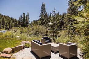 Hunter by Avantstay Riverfront Cabin w Prvt Cottage 5mins From Palisad