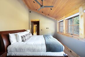 Hunter by Avantstay Riverfront Cabin w Prvt Cottage 5mins From Palisad