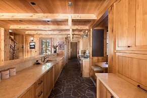 Hunter by Avantstay Riverfront Cabin w Prvt Cottage 5mins From Palisad