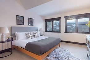 Maple by Avantstay Modern Mountain Home w Cozy Fire Pit 15 Mins frm No